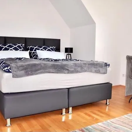 Sh-apartment Penthouse 44 - Zentral & Einzigartig Apartament Erfurt